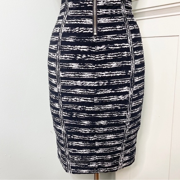 Cache Striped Cut Out Slimming Sheath Dress Black White XS 2 - Picture 7 of 9